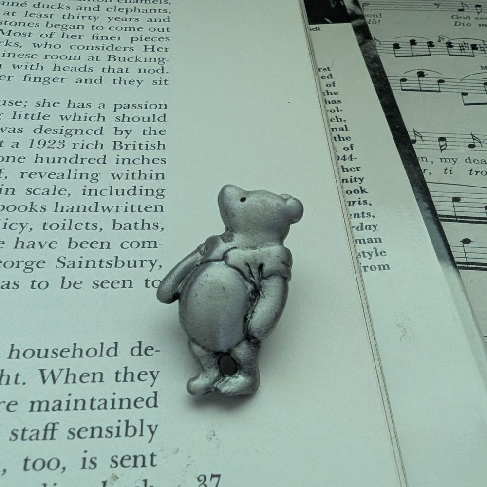 winnie The Pooh Disney Silver Bear Pin - Picture 1 of 7